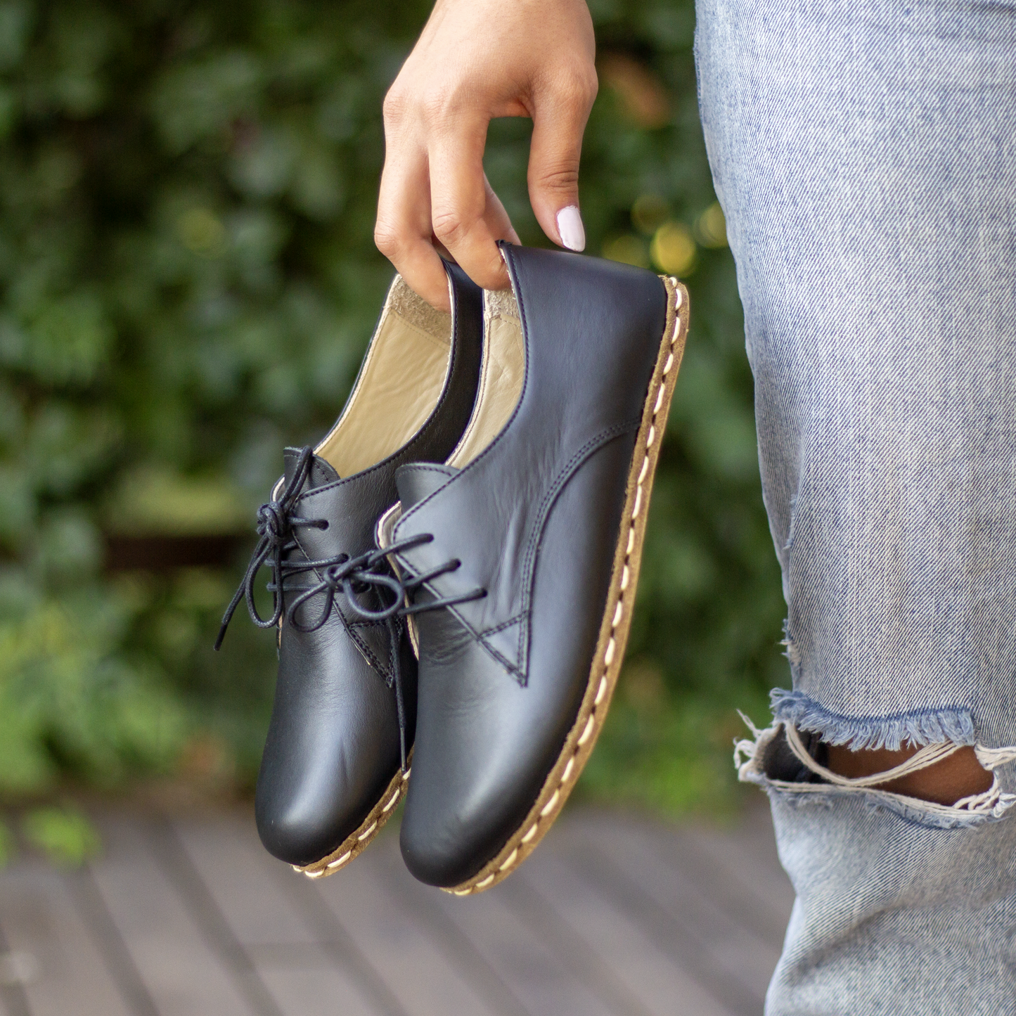 Red Sandal, Sandals Leather Shoes, Womens Sandalls, Barefoot Sand ale, with Copper Rivet. Grounding // Red