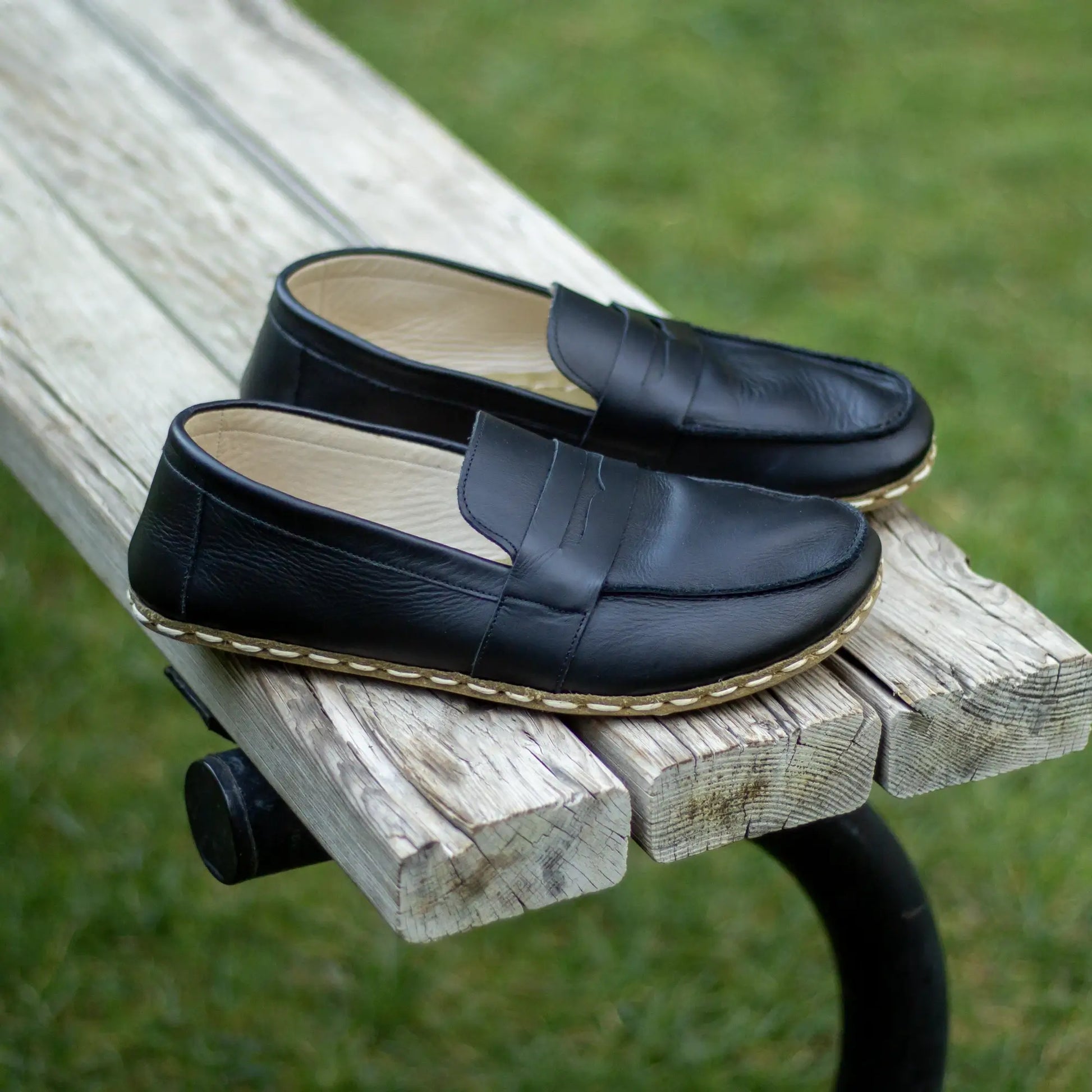 barefoot earthing shoes black men