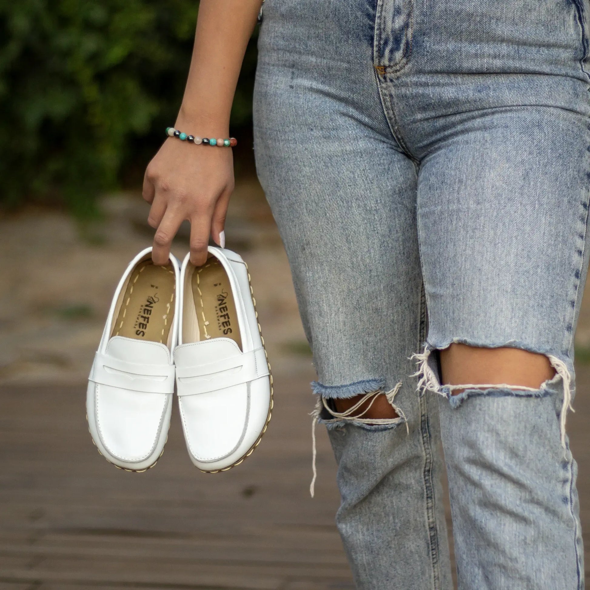 comfortable barefoot earthing shoes white women