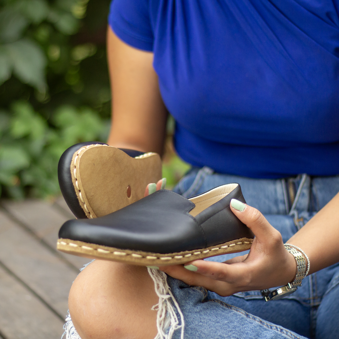 how barefoot shoes improve foot mobility