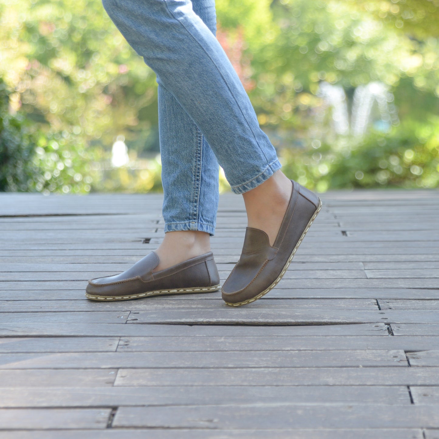 Barefoot Shoes Women's Crazy Classic Brown