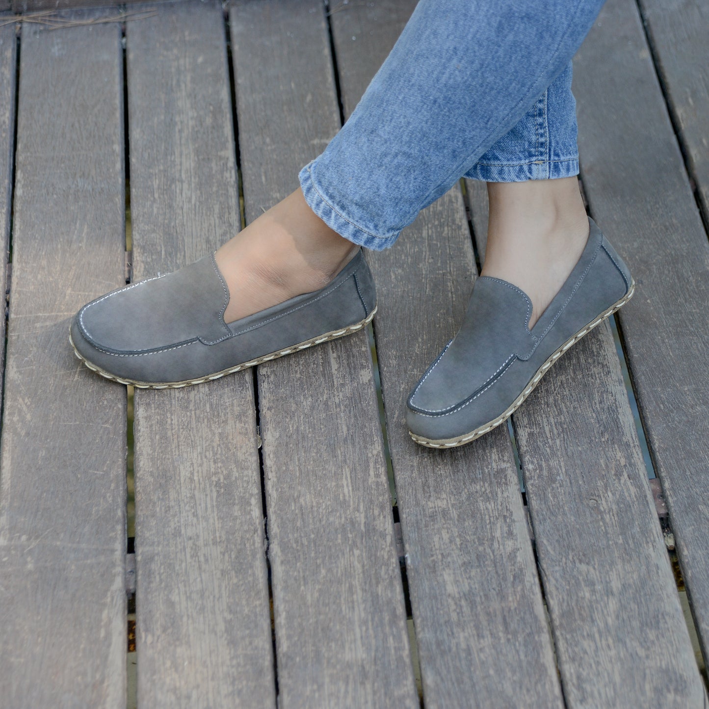 Barefoot Earthing Shoes Gray Nubuck Women