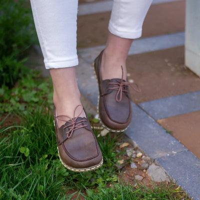 barefoot womens stylish classic brown minimalist shoes