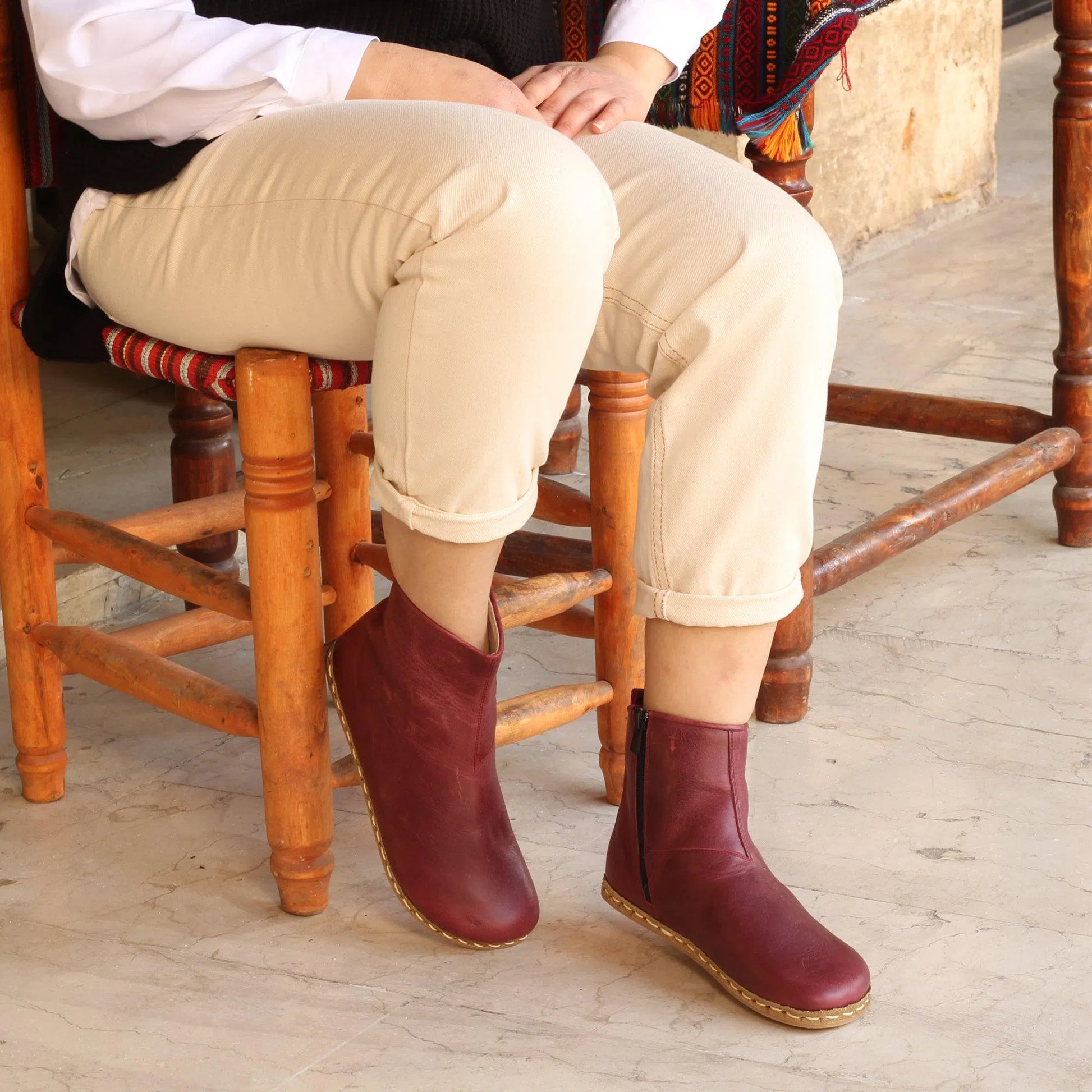 comfortable barefoot boots women burgundy zip design