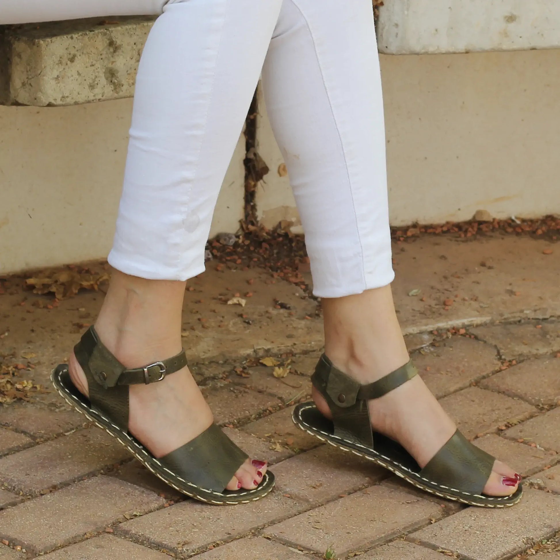 comfortable womens olive green band leather barefoot huarache sandals