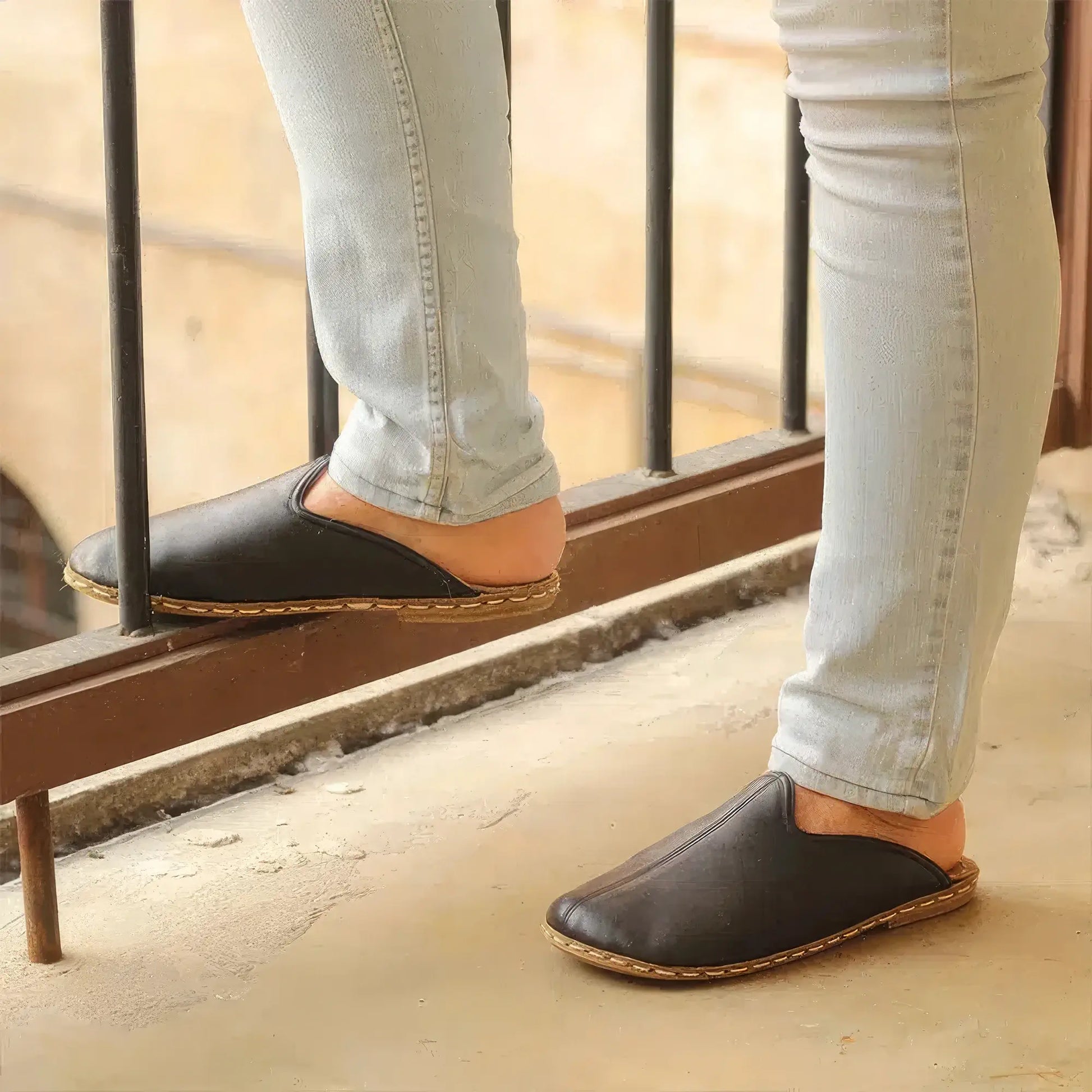 comfortable womens slippers black leather style
