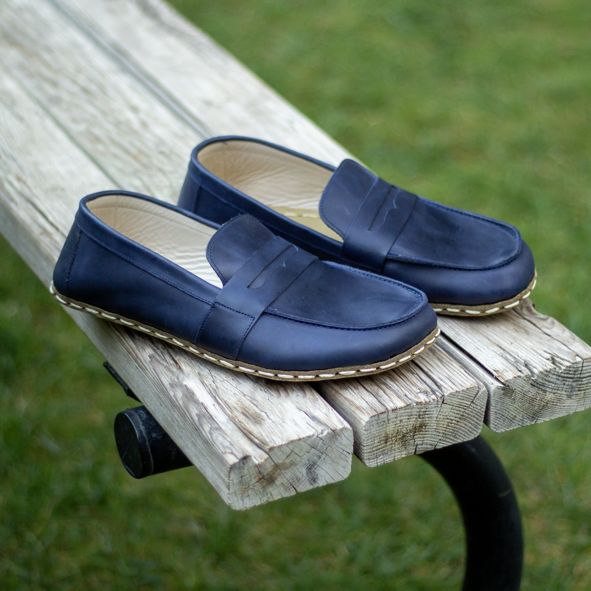 crazy navy blue earthing shoes for men leather