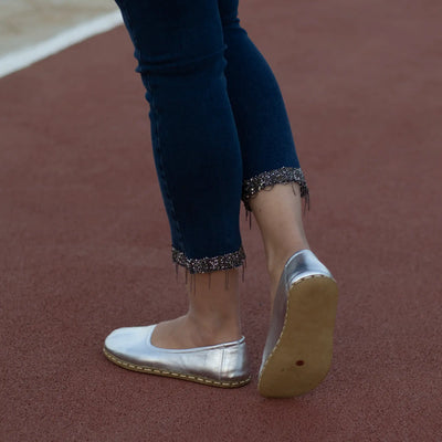 elegant womens barefoot silver flat shoes