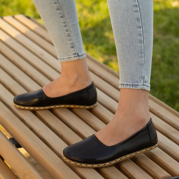 lightweight womens barefoot flat shoes black