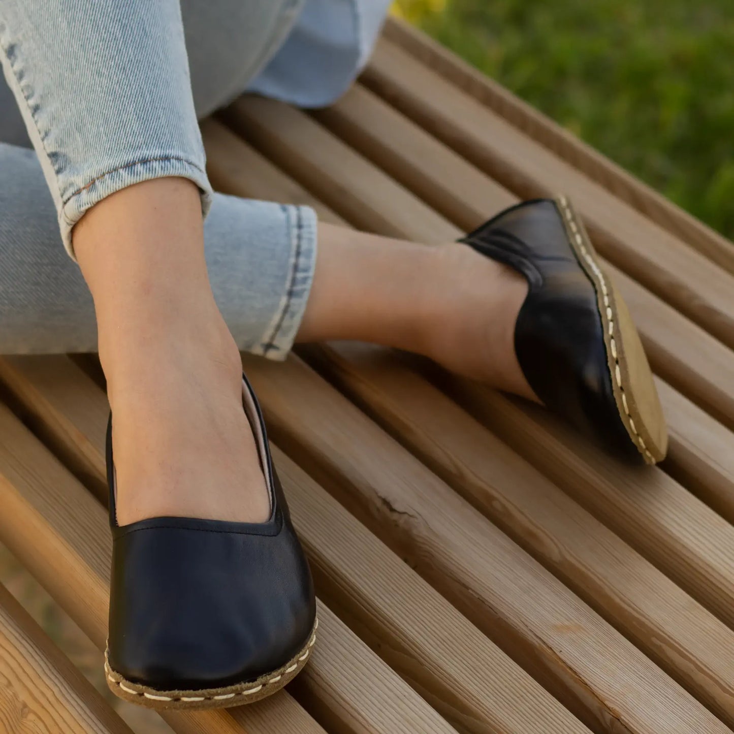 minimalist barefoot flat shoes women black