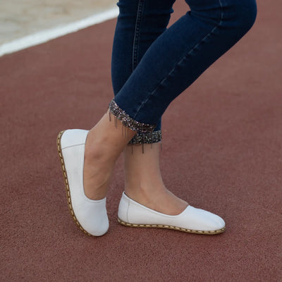 minimalist barefoot flat shoes women white