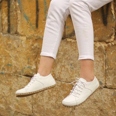 minimalist barefoot sneaker women white