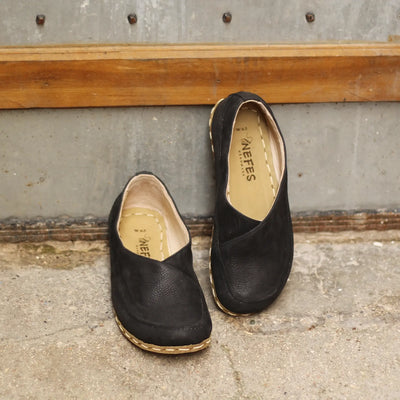 minimalist handmade barefoot loafers women black
