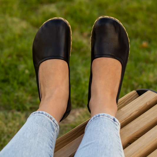 Handmade Barefoot Leather Shoes for Women in Black-Nefes Shoes