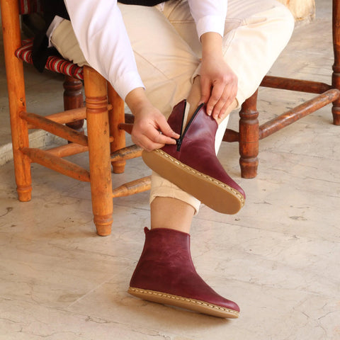 womens burgundy barefoot boots with zipper stylish wear