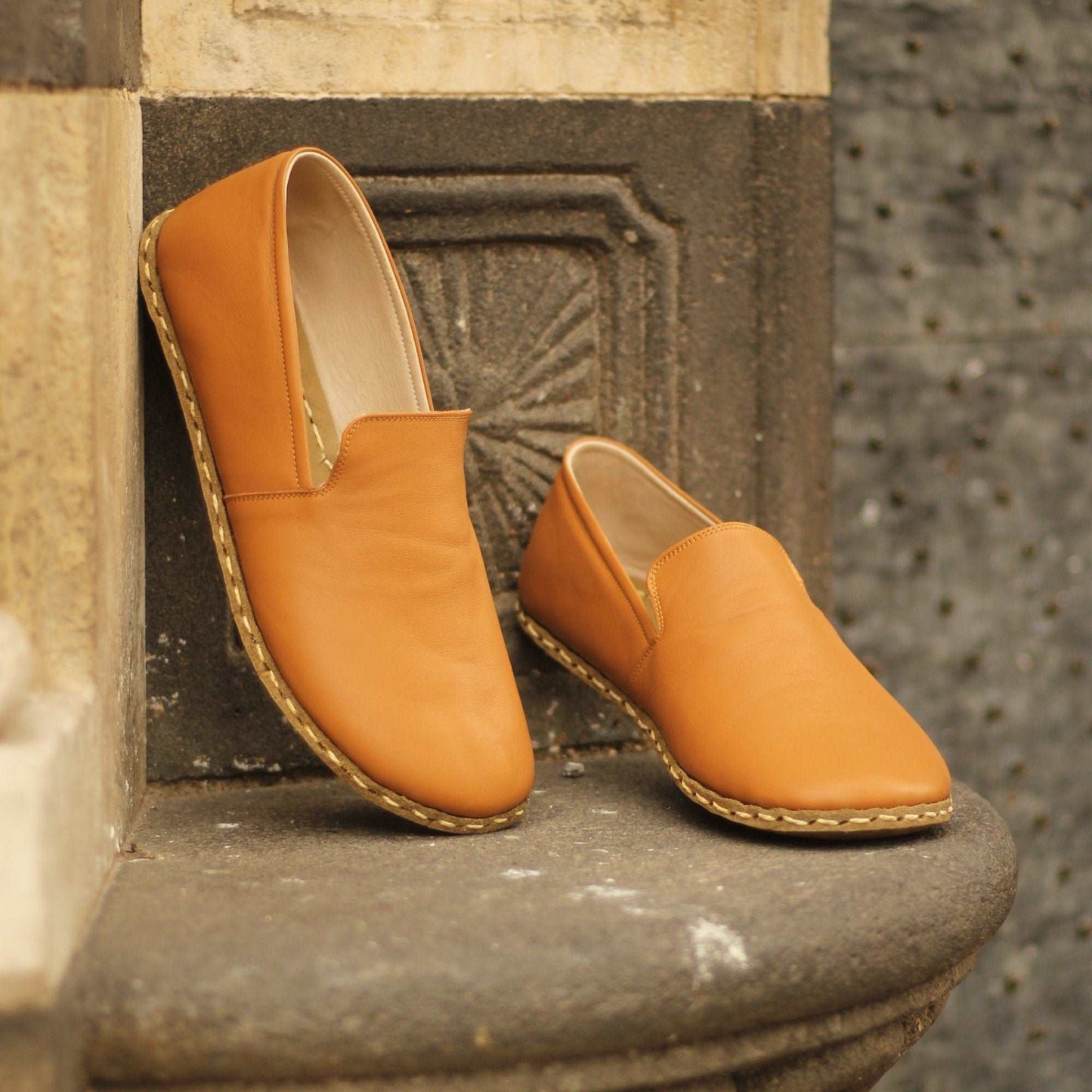 Men Barefoot Shoes, Handmade, Light Brown Leather, Modern Copper Rivet